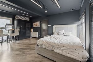 Photo 36- click for photo gallery